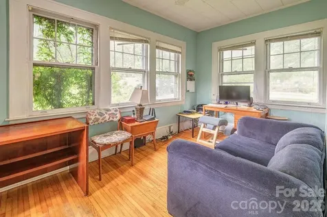 133 Westwood Place Asheville NC 28806
