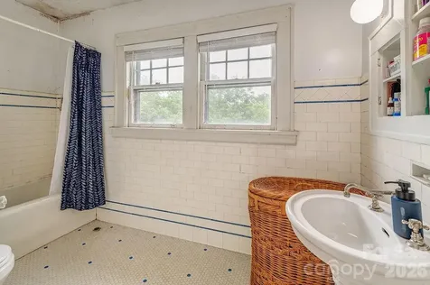 133 Westwood Place Asheville NC 28806