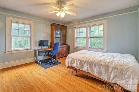 133 Westwood Place Asheville NC 28806