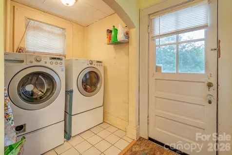 133 Westwood Place Asheville NC 28806