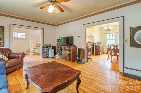 133 Westwood Place Asheville NC 28806