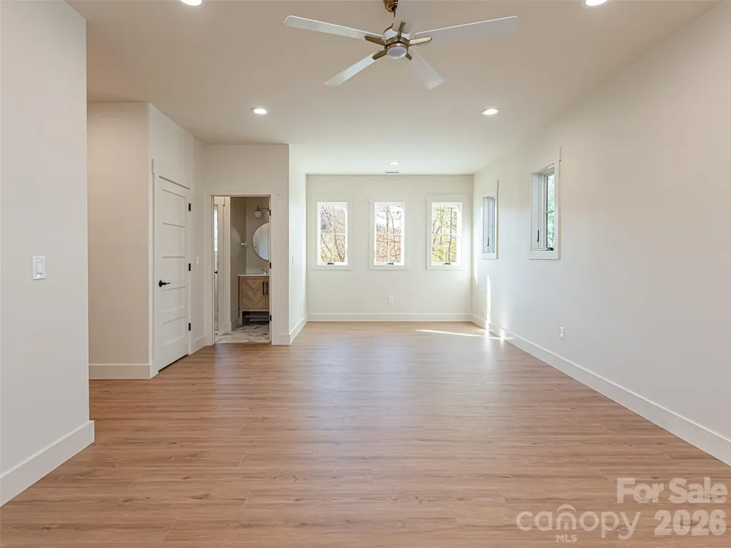 11 Magnolia View Trail Asheville NC 28804