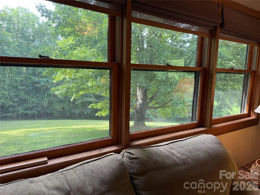 225 High Ridge Road Little Switzerland NC 28749