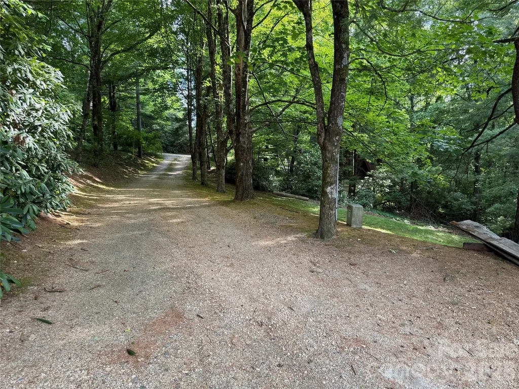 225 High Ridge Road Little Switzerland NC 28749