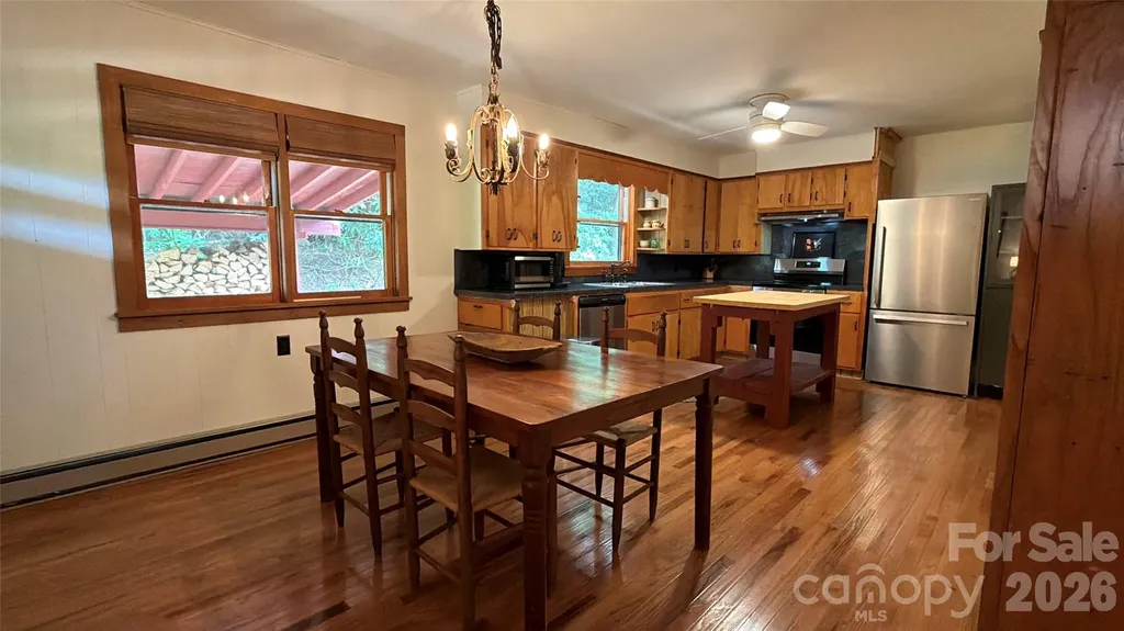 225 High Ridge Road Little Switzerland NC 28749