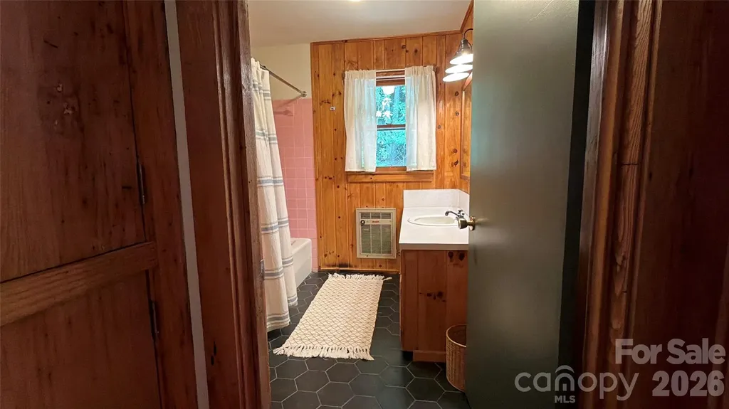 225 High Ridge Road Little Switzerland NC 28749
