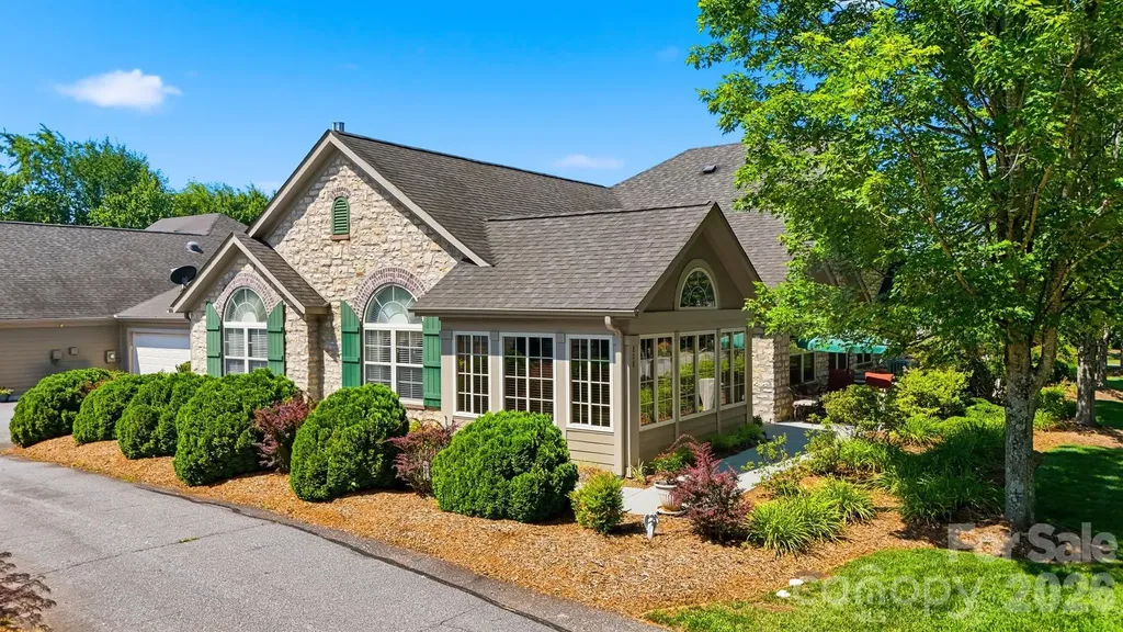 808-C Wynnshire Drive Hickory NC 28601