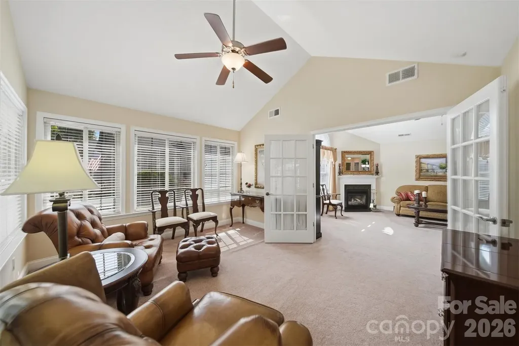 808-C Wynnshire Drive Hickory NC 28601