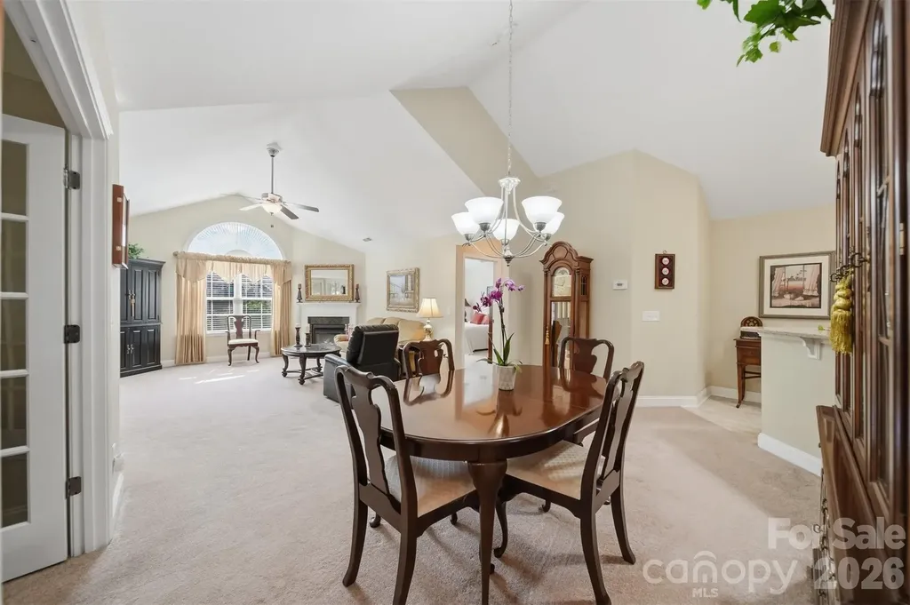 808-C Wynnshire Drive Hickory NC 28601