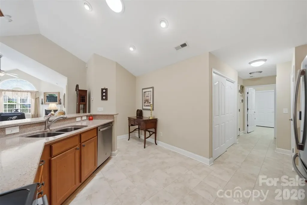 808-C Wynnshire Drive Hickory NC 28601