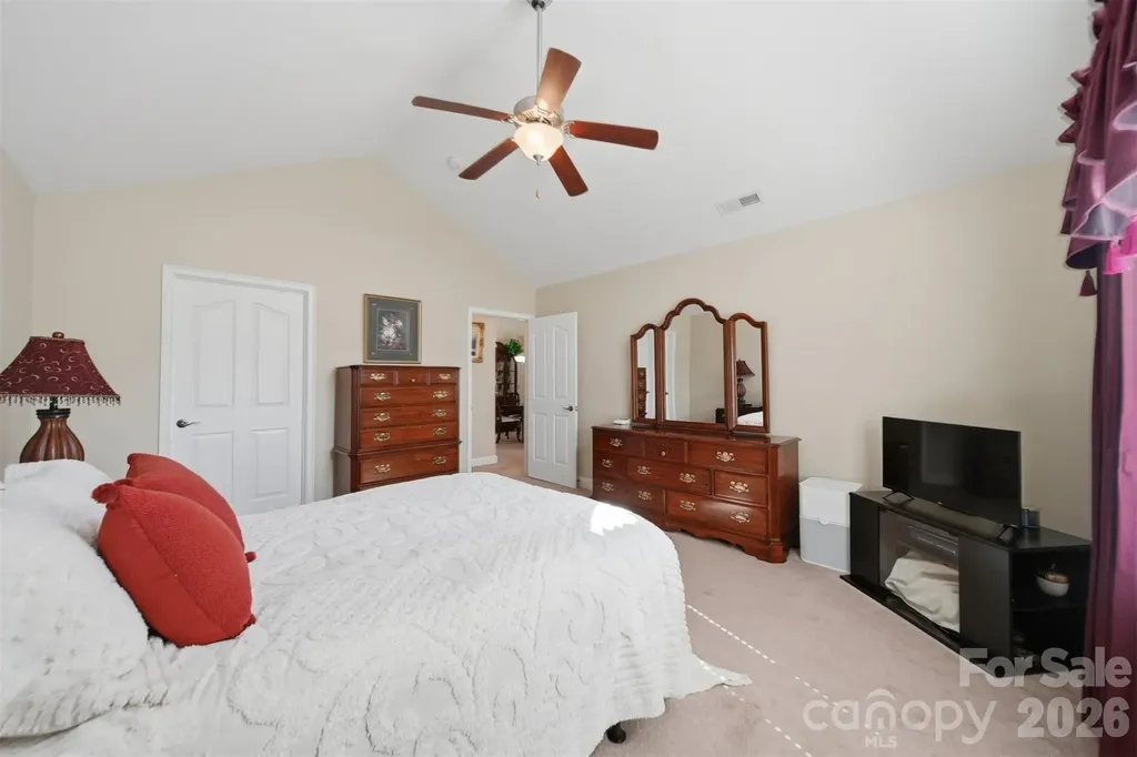 808-C Wynnshire Drive Hickory NC 28601