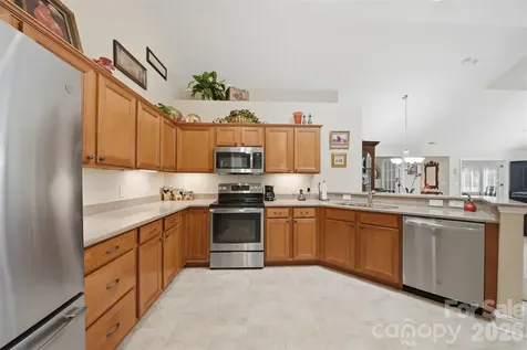 808-C Wynnshire Drive Hickory NC 28601