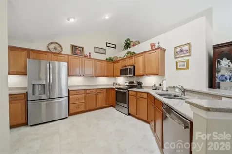 808-C Wynnshire Drive Hickory NC 28601
