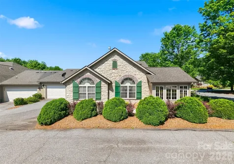 808-C Wynnshire Drive Hickory NC 28601