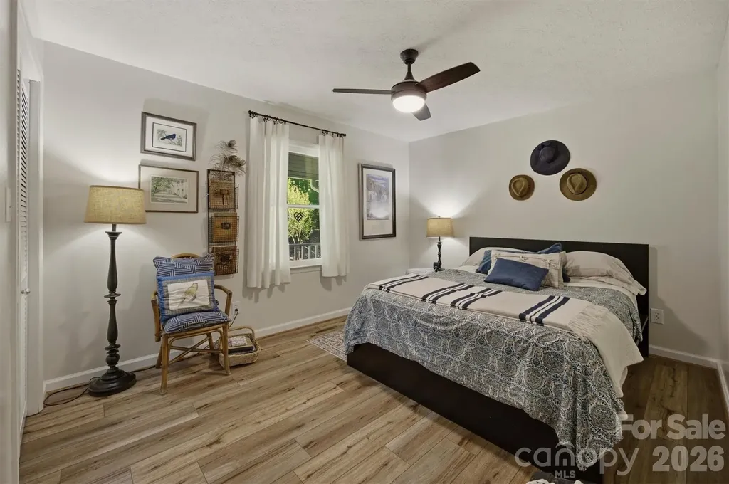 104 Oakwood Drive Morganton NC 28655