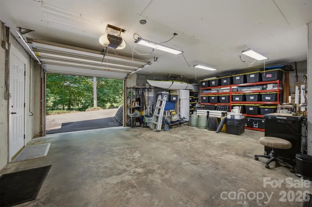 104 Oakwood Drive Morganton NC 28655