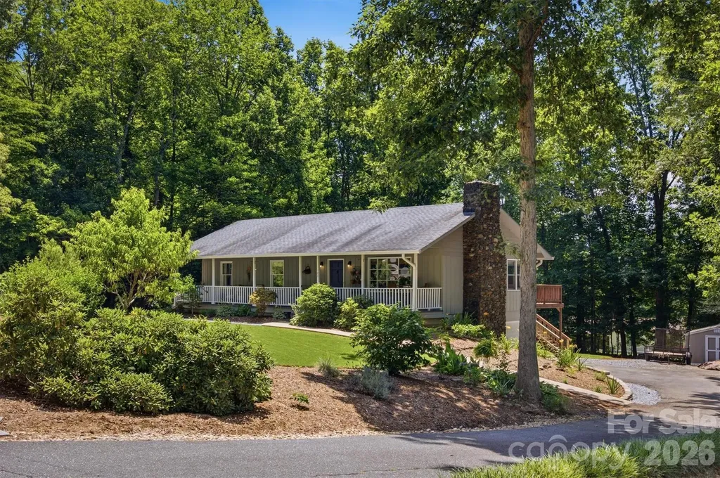 104 Oakwood Drive Morganton NC 28655