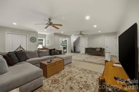 104 Oakwood Drive Morganton NC 28655