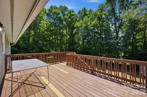 104 Oakwood Drive Morganton NC 28655