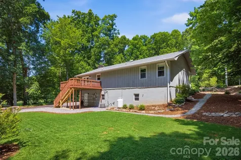 104 Oakwood Drive Morganton NC 28655