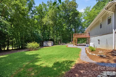 104 Oakwood Drive Morganton NC 28655