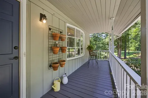104 Oakwood Drive Morganton NC 28655