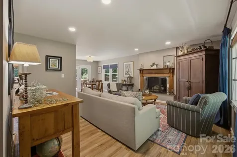 104 Oakwood Drive Morganton NC 28655