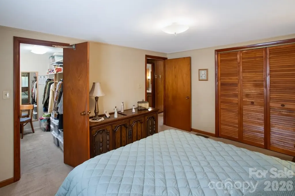 293 Dillardtown Road Sylva NC 28779