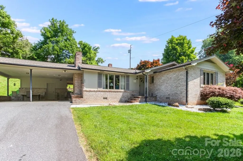 293 Dillardtown Road Sylva NC 28779