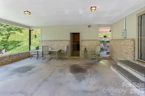 293 Dillardtown Road Sylva NC 28779