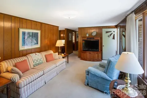 293 Dillardtown Road Sylva NC 28779