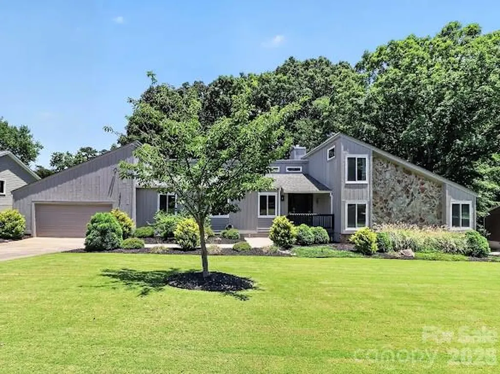 8401 Raintree Lane Charlotte NC 28277