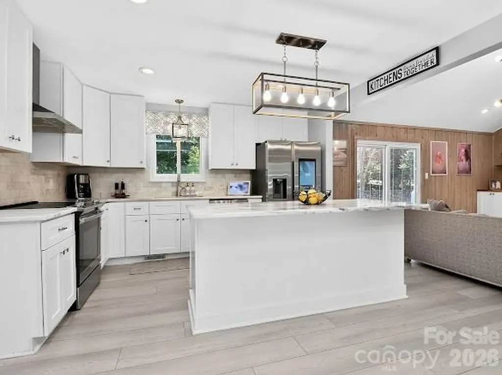8401 Raintree Lane Charlotte NC 28277