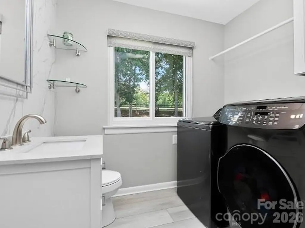 8401 Raintree Lane Charlotte NC 28277