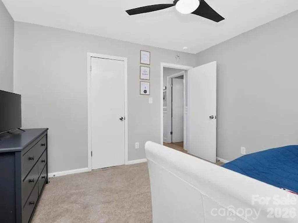 8401 Raintree Lane Charlotte NC 28277