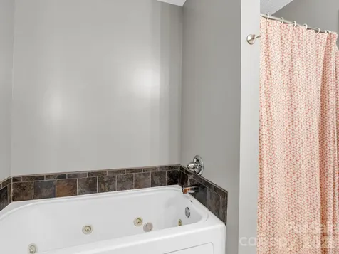 169 Oak Brook Lane Gaffney SC 29341