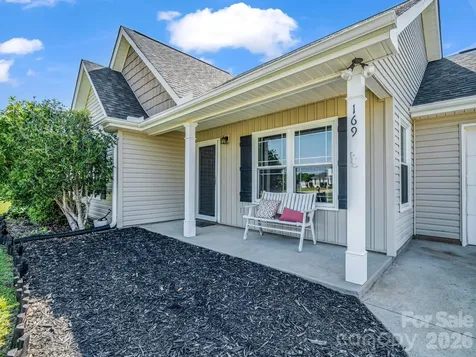 169 Oak Brook Lane Gaffney SC 29341