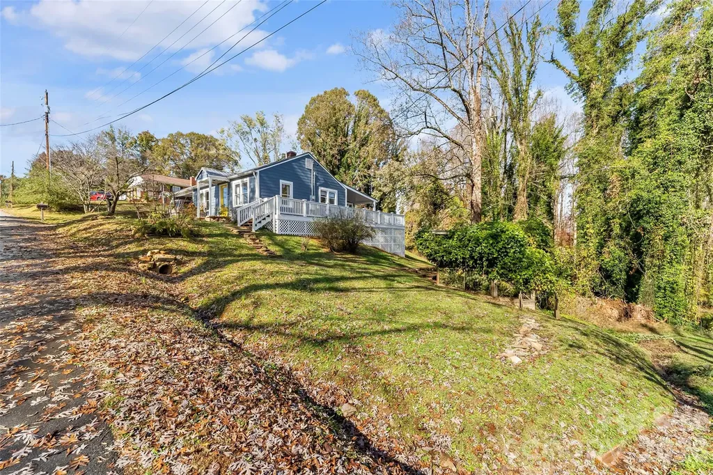 325 Dogwood Lane Marion NC 28752