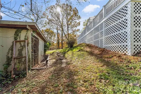 325 Dogwood Lane Marion NC 28752