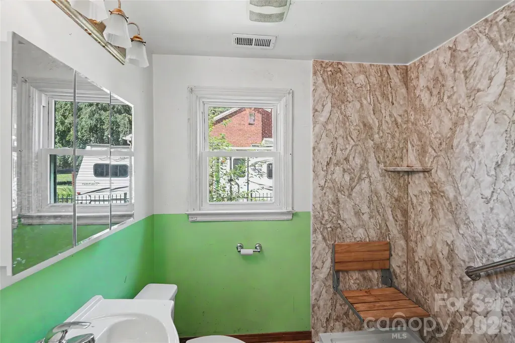 1212 Meadow Lane Charlotte NC 28205