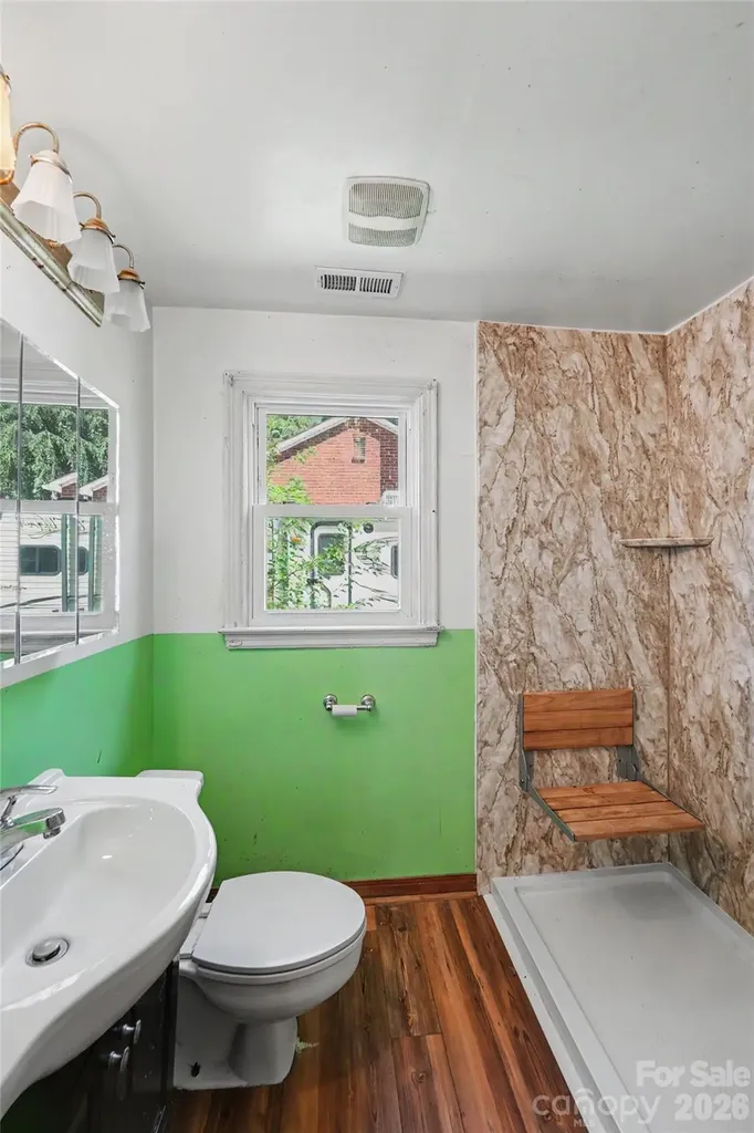1212 Meadow Lane Charlotte NC 28205