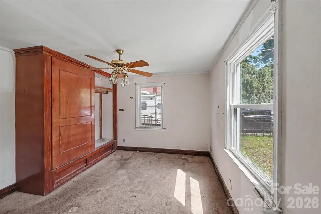 1212 Meadow Lane Charlotte NC 28205