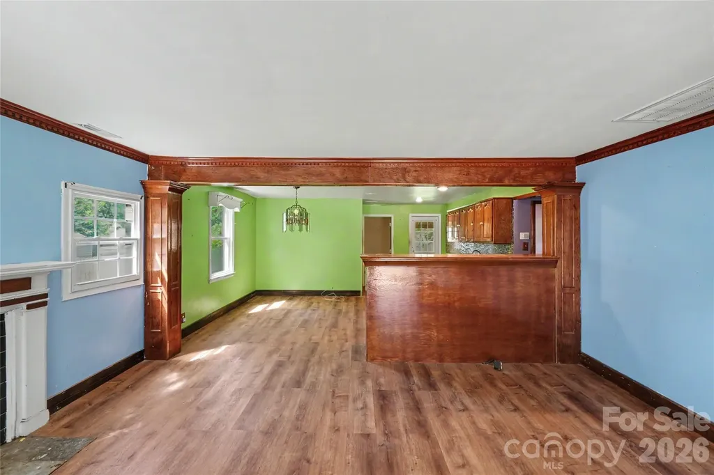 1212 Meadow Lane Charlotte NC 28205
