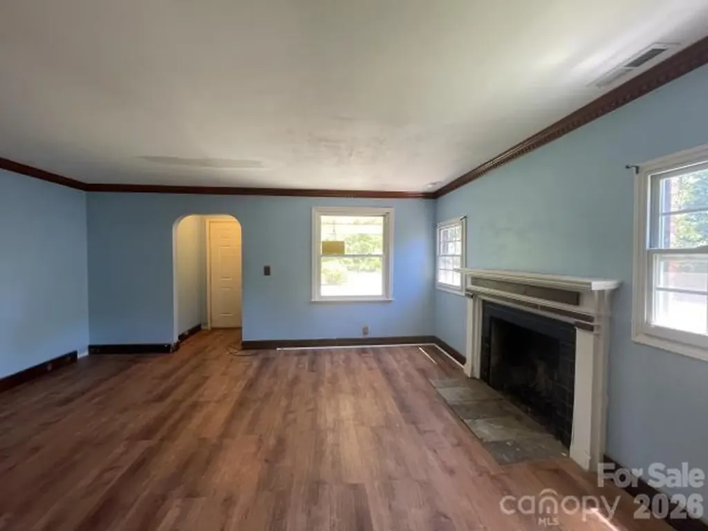 1212 Meadow Lane Charlotte NC 28205