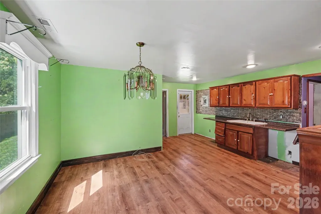 1212 Meadow Lane Charlotte NC 28205