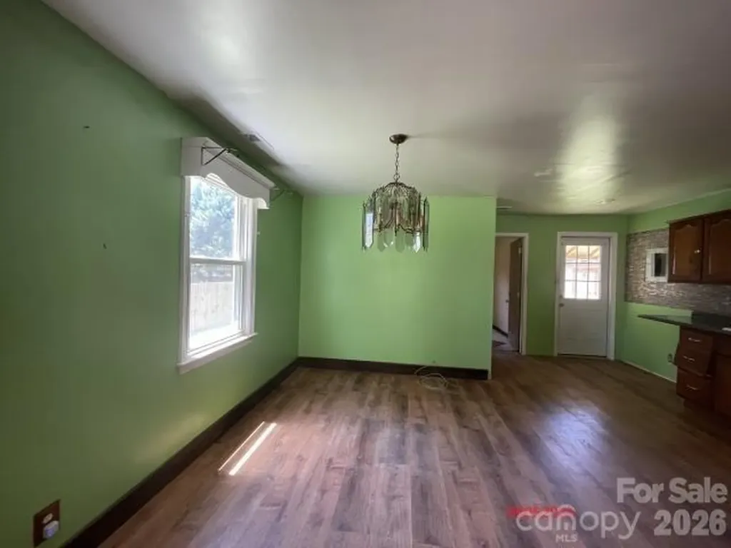 1212 Meadow Lane Charlotte NC 28205