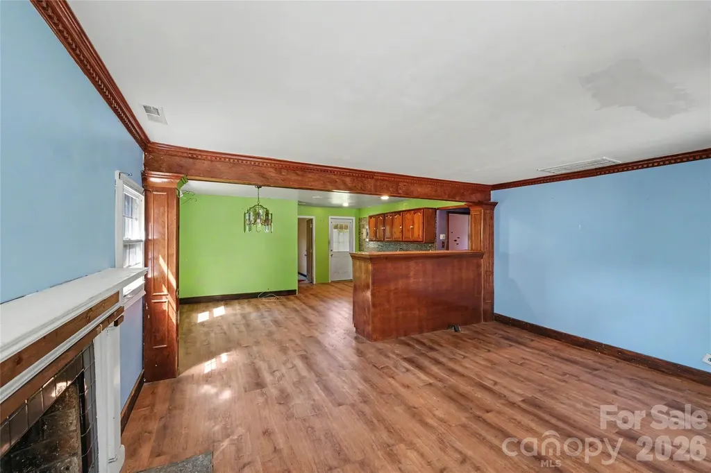 1212 Meadow Lane Charlotte NC 28205