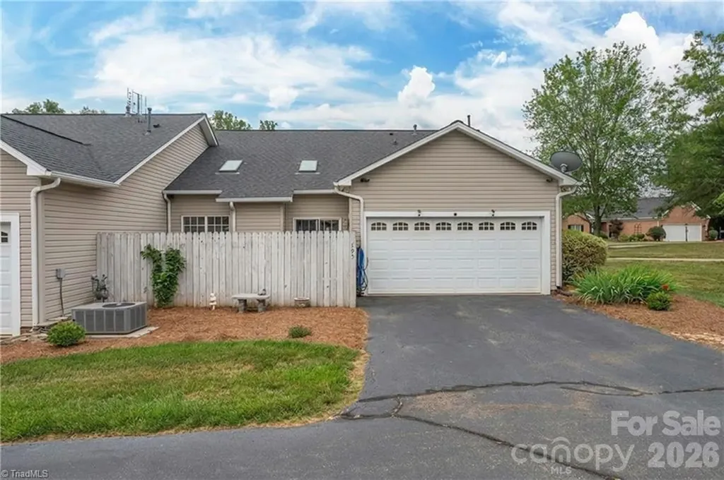 195 Stadium Oaks Drive Clemmons NC 27012