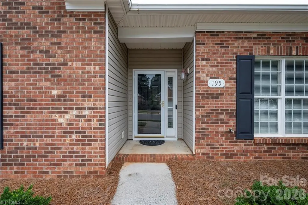 195 Stadium Oaks Drive Clemmons NC 27012