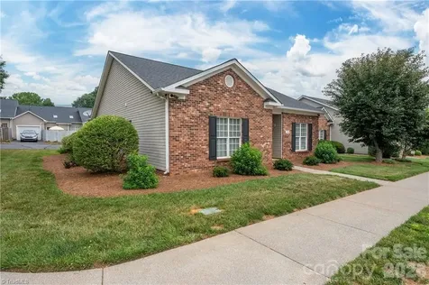 195 Stadium Oaks Drive Clemmons NC 27012